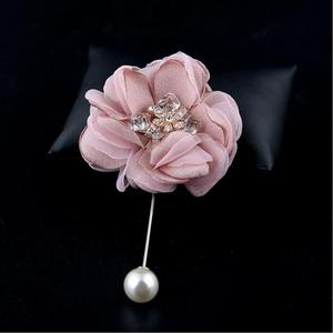 Costume en tissu coton multicolore pour hommes et femmes, vente en gros, mode coréenne, 2020, grande fleur, petite perle, cristal, broche écharpe, <span class=keywords><strong>épingles</strong></span> de sécurité, vente en gros - Product Image 5