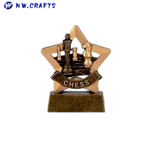 Tinggi quanlity mini bintang trophy resin penghargaan permainan catur kompetisi desain