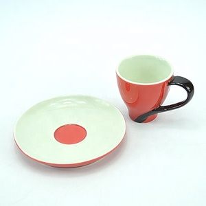 Tazza <span class=keywords><strong>di</strong></span> caffè in porcellana riciclata a punto rosso <span class=keywords><strong>collezione</strong></span> tazza ecologica per tè e piattino rosso sostenibile | YST fabbrica <span class=keywords><strong>di</strong></span> ceramiche - Product Image 4