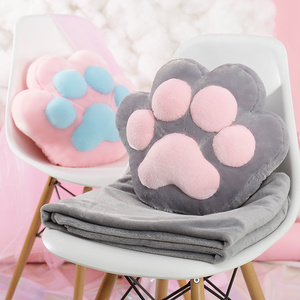 <strong>Pillow</strong> <strong>Blanket</strong> 2 in 1 Cat's Paw - Product Image 2