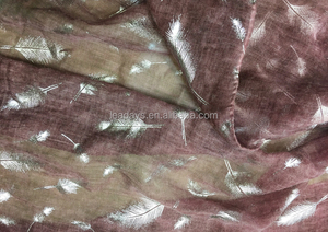 Elegante estilo lazo teñido pluma patrón viscosa bufandas al por mayor - Product Image 2