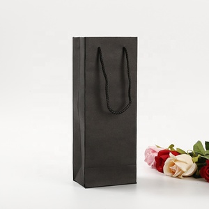 Fuerte de <span class=keywords><strong>papel</strong></span> <span class=keywords><strong>Kraft</strong></span> negro de joyería de regalo de botella de vino, bolsa de <span class=keywords><strong>papel</strong></span> de embalaje con cordón manejar - Product Image 2