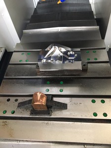 GT-665 doble columna tipo de alta velocidad de la máquina de fresado <span class=keywords><strong>CNC</strong></span> CENTRO DE FANUNC MITSUBISHI SIEMENS controlador <span class=keywords><strong>CNC</strong></span> - Product Image 5