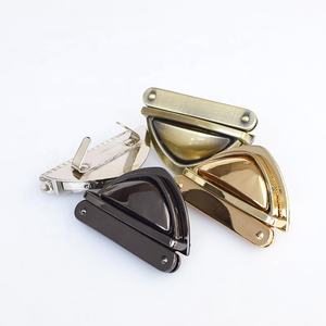 Meetee KY550 <span class=keywords><strong>borsa</strong></span> <span class=keywords><strong>a</strong></span> forma di triangolo lucchetto accessori Hardware borse <span class=keywords><strong>chiusura</strong></span> <span class=keywords><strong>chiusura</strong></span> <span class=keywords><strong>chiusura</strong></span> fibbia torsione <span class=keywords><strong>borsa</strong></span> interruttore mortasa serrature - Product Image 3