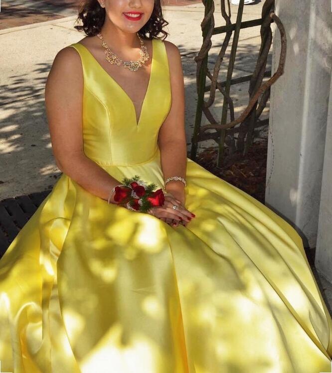 yellow dress for beach wedding Flowers And Tulle Quinceanera Dresses Ball Gowns Off Shoulder main image 0