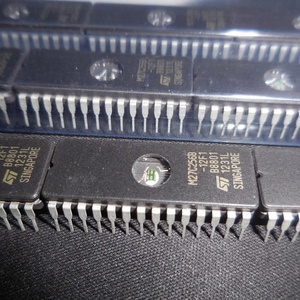 M27C256B-12F1 256 Kbit UV <span class=keywords><strong>EPROM</strong></span> y la Fiscalía <span class=keywords><strong>EPROM</strong></span> electrónica chips ic - Product Image 1