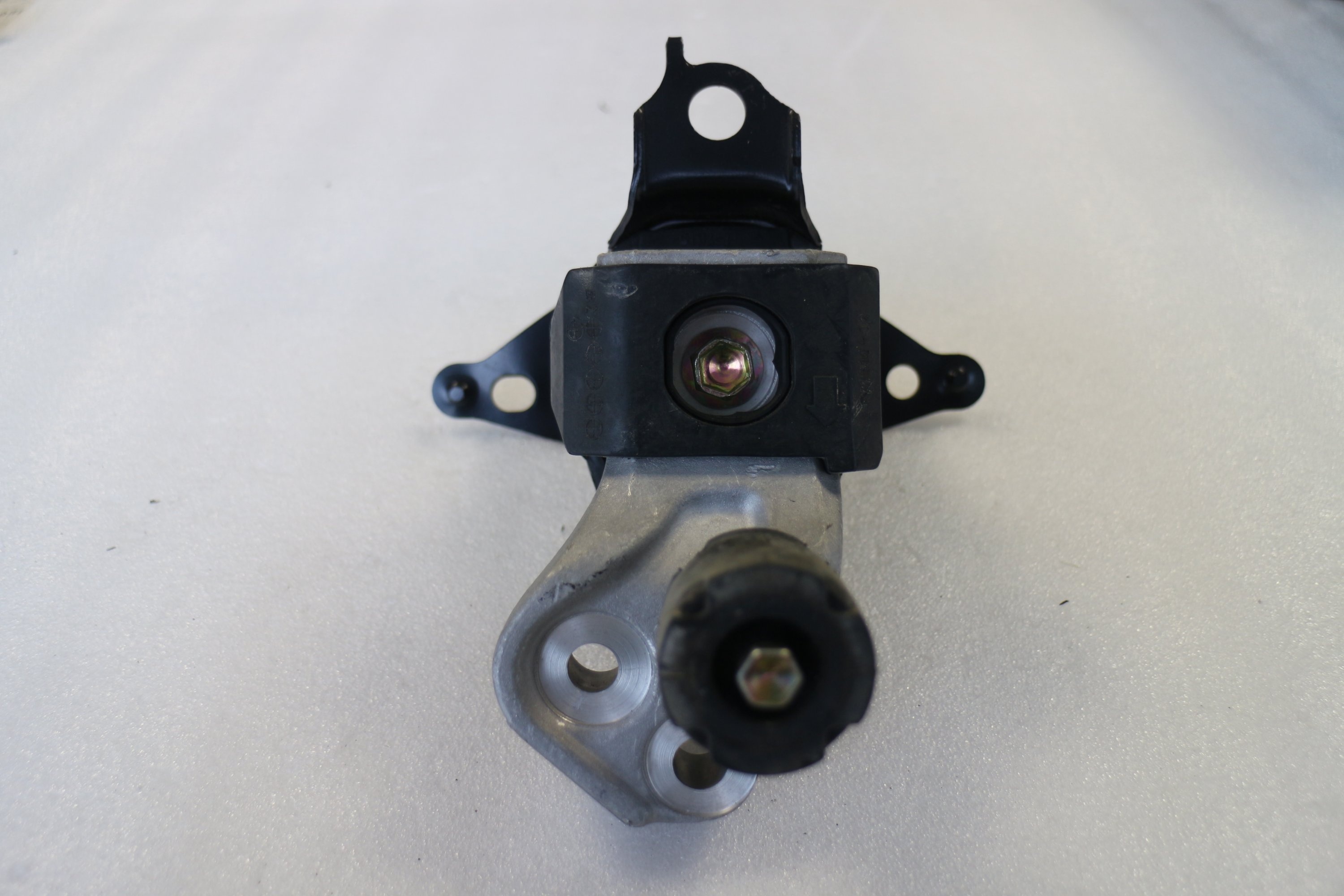 OEM Right Engine Mounting for Toyota Vios Platz NCP65