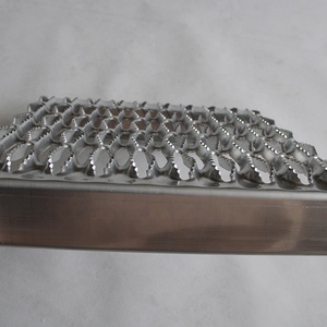 Gradino per Scale in Acciaio Zincato Antiscivolo Lunghezza 4m - Product Image 5