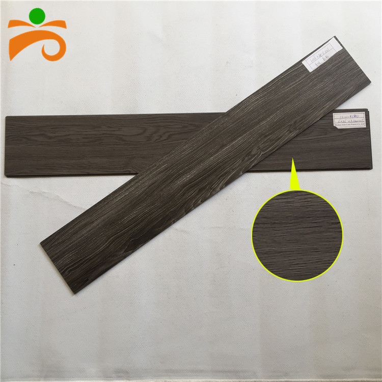 La Conception de tapis Sec support PVC matériau carreaux de sol en vinyle