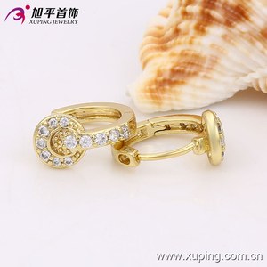 Piccoli <span class=keywords><strong>Orecchini</strong></span> a Cerchio Mini in Oro Placcato 14k con Zirconi per Bambine, Prezzo all'Ingrosso di <span class=keywords><strong>Orecchini</strong></span> in Oro per Bambini - Product Image 5