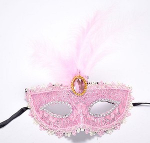 Máscara de Ojos Decorativa Colorida para Fiestas de Carnaval con Pelusa y para Disfraces - Product Image 3