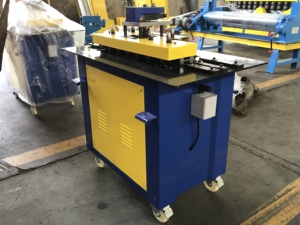 Máquina de Fabricación de Cuellos Giratorios de Acero para Ductos Cuadrados, para la Fabricación de Tuberías de HVAC - Product Image 3