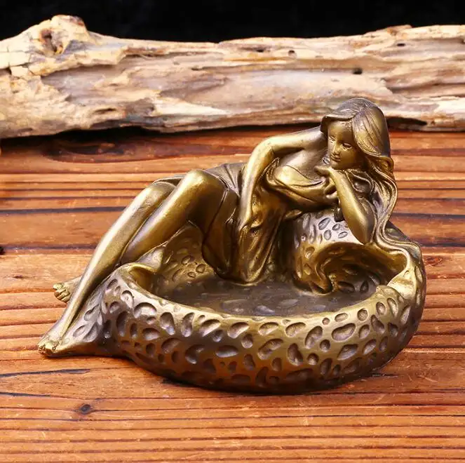 Wholesale product hand painted resin mermaid Ashtray