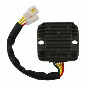 Regulador Rectificador de Voltaje Trifásico de Onda Completa <span class=keywords><strong>Hyosung</strong></span> GT650R/GT650/GV650 <span class=keywords><strong>ST7</strong></span> 700/GT650S 14V-15V para Sistemas Eléctricos de Motocicletas - Product Image 1