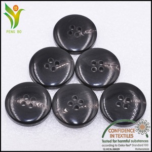 Carbonizado negro traje real botones de cuerno de búfalo - Product Image 5