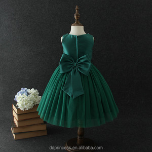 2024 nouveaux modèles <span class=keywords><strong>de</strong></span> robes <span class=keywords><strong>de</strong></span> <span class=keywords><strong>cocktail</strong></span> en satin élégantes au genou pour enfants fil vert 2-10 ans filles robes d'été en coton - Product Image 3