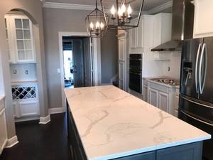 Encimeras de Cuarzo Blanco Tipo Calacatta con Diseño de Mármol Combinado, Fabricación de Losas de Piedra para Encimeras de Cocina de Cuarzo - Product Image 5