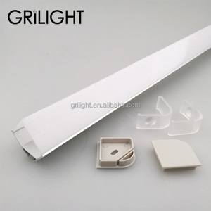 Produttori di cina cucina angolo V forma <span class=keywords><strong>30x30</strong></span> <span class=keywords><strong>aluminium</strong></span> extrusion profilo per la striscia principale