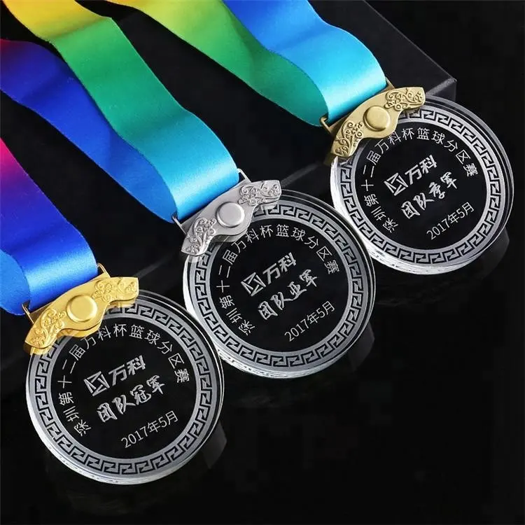 DILU Bronze Soccer Football Medal Sports Medal Gold Silver Wholesale Personalized Cheap Crystal Glass Trophies Europe Folk Art