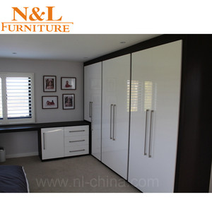 Shopping Alibaba ChinaEnvironment Friendly <strong>Flat</strong> <strong>Pack</strong> Fitted Bedroom Lotus <strong>Wardrobe</strong> Made in China - Product Image 1