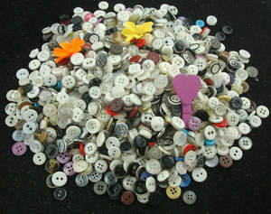 Nút nhựa polyester trong suốt 2/4 lỗ bán buôn, dùng cho áo sơ mi - Product Image 6