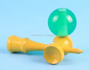 Plastic kendama, crystal kendama, plastic kendama met crystal kendama ballen