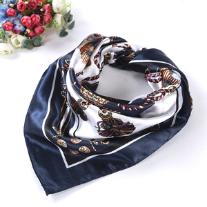 Vente <span class=keywords><strong>en</strong></span> gros d'écharpe <span class=keywords><strong>en</strong></span> satin de <span class=keywords><strong>soie</strong></span> 100% polyester pour cheveux, boutique <span class=keywords><strong>en</strong></span> ligne, meilleure vente d'écharpe de tête de sérigraphie - Product Image 3