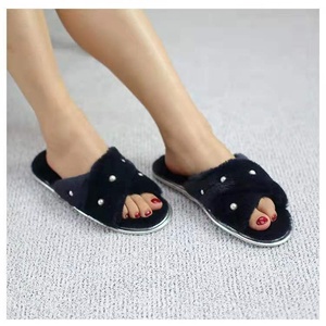 Sandali Personalizzati <span class=keywords><strong>con</strong></span> Logo, Cinturini Incrociati, Pelliccia, Scarpe Economiche all'Ingrosso per Donne, Ciabatte Piatte da Donna <span class=keywords><strong>con</strong></span> Decorazione di Perle - Product Image 5