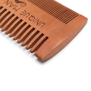 Pettine in Legno di Sandalo a Denti Larghi per Barba e <span class=keywords><strong>Pidocchi</strong></span>, Personalizzabile con Logo OEM, Utilizzabile su Entrambi i Lati, con Confezione - Modello 2025 - Product Image 6