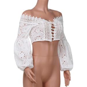 Camicetta Bianca da Donna alla Moda con Spalle Scoperte e Pizzo, <span class=keywords><strong>Top</strong></span> Corto Estivo a <span class=keywords><strong>Maniche</strong></span> <span class=keywords><strong>Lunghe</strong></span> con Fascia, Camicia Sexy Traforata Casual - Product Image 5