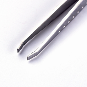 Logo personnalisé en acier inoxydable sourcil <span class=keywords><strong>plumant</strong></span> retrait pince à épiler pour les soins personnels - Product Image 4
