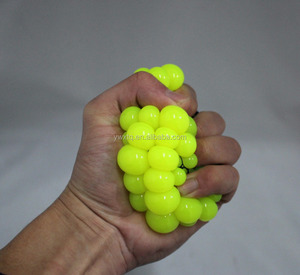OEM Personalizzato Anti Mano Squishy Lo Stress <span class=keywords><strong>Gel</strong></span> Rilascio Uva Stress Palla Spremitura Alleviare Lo Stress Palla - Product Image 3