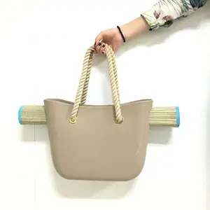 Estilo Simple O bolsa de playa de silicona EVA con estera