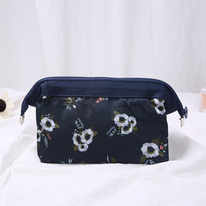 Grand sac <span class=keywords><strong>de</strong></span> maquillage en feutre <span class=keywords><strong>de</strong></span> <span class=keywords><strong>voyage</strong></span> bon marché, Logo, toile pliable personnalisée, maille, Kits transparents, sac <span class=keywords><strong>organisateur</strong></span> - Product Image 5