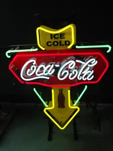 La fabbrica ha condotto l'insegna al Neon personalizzata Logo all'ingrosso Ice Cold Neon Display insegna luminosa al Neon per la decorazione del partito del Bar