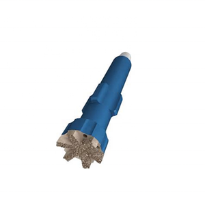 Outil de fraisage en forage avec lames et centraliseur - Product Image 5