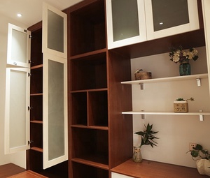Pratico a buon mercato stabile libreria in legno con porta in vetro e cassetti - Product Image 5