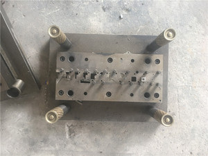 定制精密小型铜/黄铜零件冷冲压模具渐进冲压模具 - Product Image 5