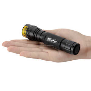 AloneFire SV004 UV 365nm lampe <span class=keywords><strong>de</strong></span> poche UV haute puissance 10W fluorescent, lumière <span class=keywords><strong>de</strong></span> détection <span class=keywords><strong>de</strong></span> maladies <span class=keywords><strong>de</strong></span> la peau, scorpions <span class=keywords><strong>de</strong></span> <span class=keywords><strong>sang</strong></span>, argent - Product Image 4