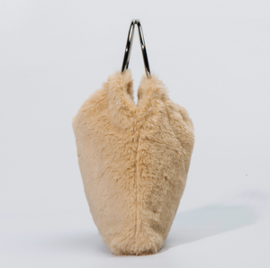 Vente directe de sacs à <span class=keywords><strong>main</strong></span> nouvelle mode <span class=keywords><strong>avec</strong></span> poignée en <span class=keywords><strong>fausse</strong></span> <span class=keywords><strong>fourrure</strong></span> pour femmes - Product Image 2
