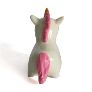 Figurine de licorne miniature en forme de cheval animal de dessin animé magique occidental statue d'animal en résine personnalisée ormanent - Product Image 4