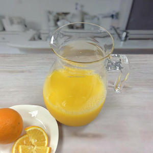 [Holar] Taiwan Made Belly Shaped Clear Water Juice Pitcher with Handle and Spout - Product Image 3