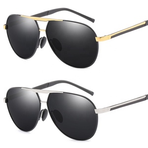 Gafas de Sol Grandes de Doble Puente para <span class=keywords><strong>Hombre</strong></span>, Diseño Nuevo de <span class=keywords><strong>2022</strong></span>, Cuadradas, Polarizadas, UV400, Doradas/Rojas, Clásicas, con Estuche, <span class=keywords><strong>Lentes</strong></span> Fotocromáticas - Product Image 5