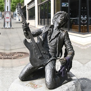 تمثال رجل موسيقي من النحاس بحجم طبيعي للاستخدام الخارجي، تمثال برونزي يعزف الجيتار - Product Image 2
