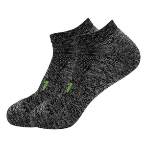 Экологически чистые Стильные 100% переработанные полиэфирные неявные впитывающие мягкие носки для бега