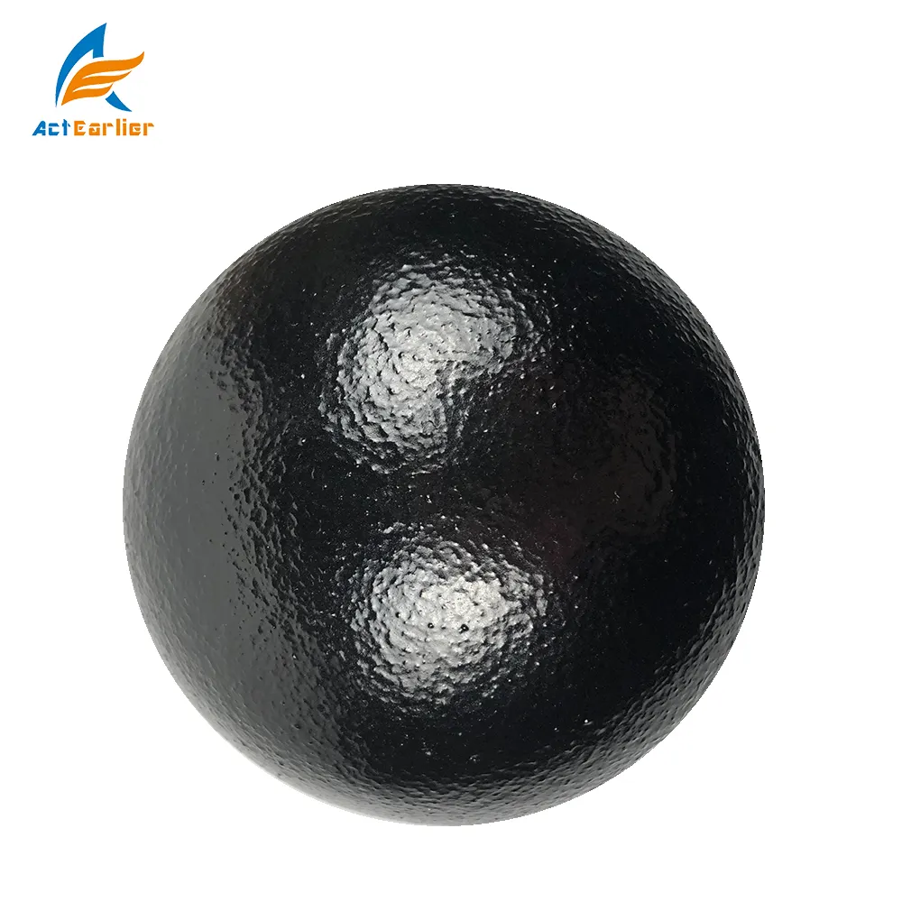 All black soft foam dodge ball 15cm playground ball coperto con morbida pelle esterna dodgeball con un foro