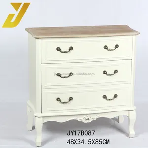 Белый винтажный потрепанный шикарный античный деревянный шкаф для мебели во французском стиле
