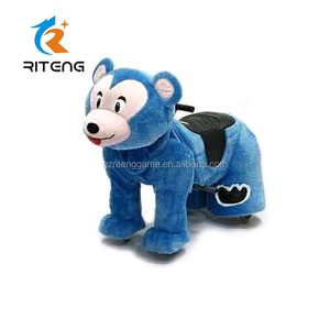 Enfants tour sur animaux piles animaux enfants montent pour parc d'attractions - Product Image 4