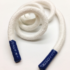Cordón de Algodón Blanco de 8 mm para Prendas de Vestir con Extremo Teñido - Product Image 1