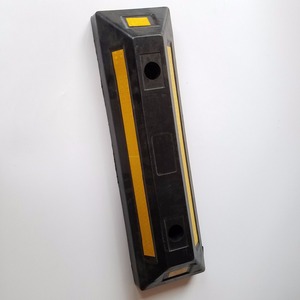 Chixin penghenti roda karet <span class=keywords><strong>PVC</strong></span>, penghenti roda blok parkir mobil